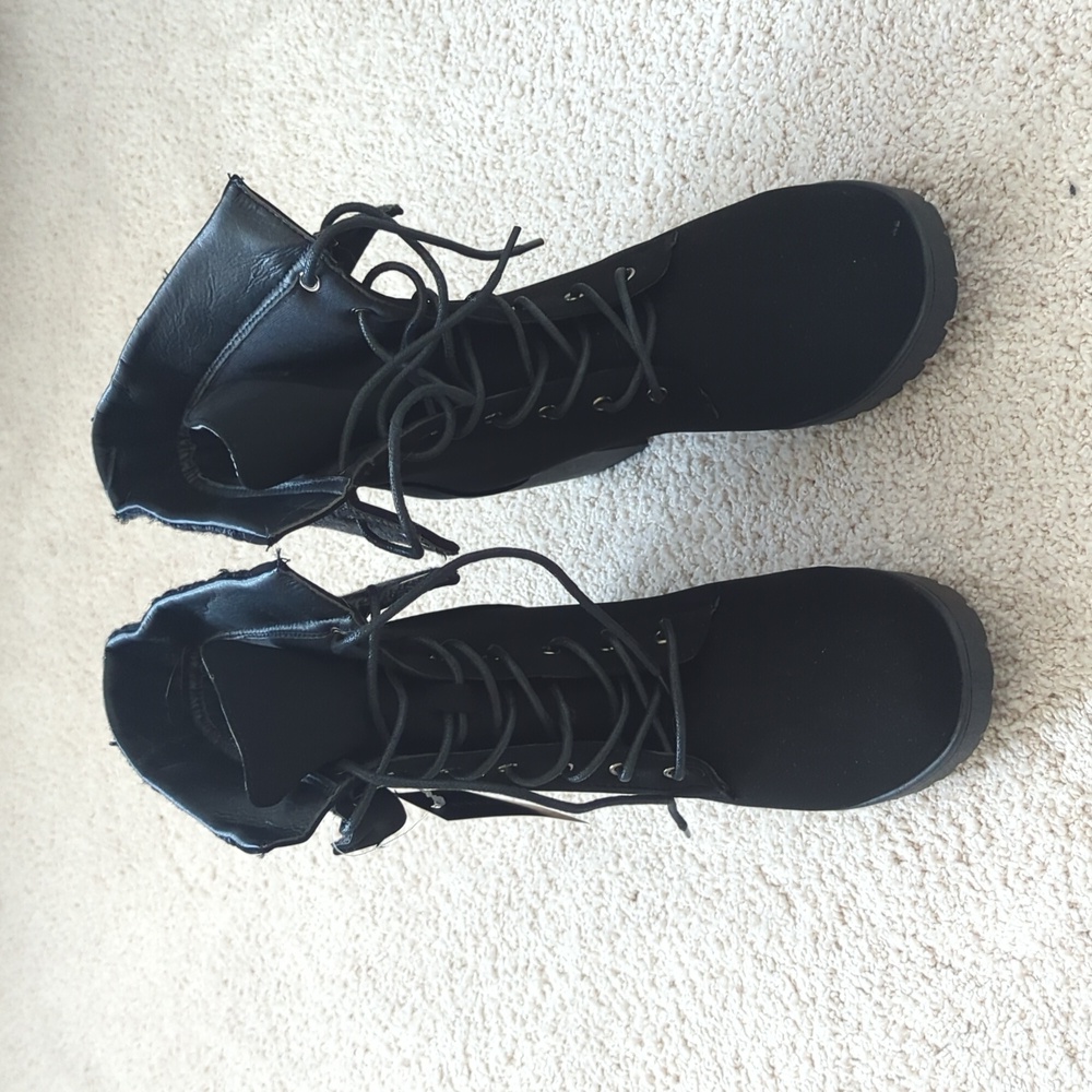 NWT Black Boots